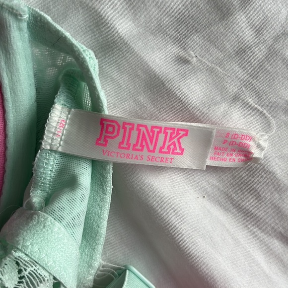 Victoria Secret’s PINK lace bralette - Picture 6 of 7
